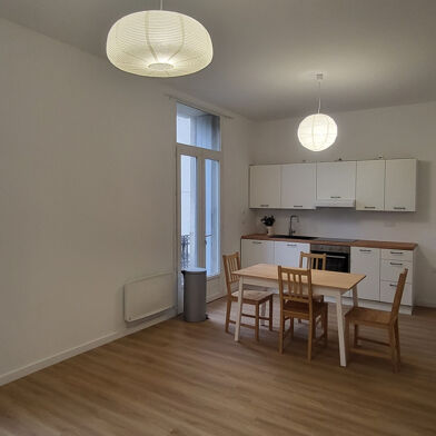 Appartement 3 pièces 1157 €