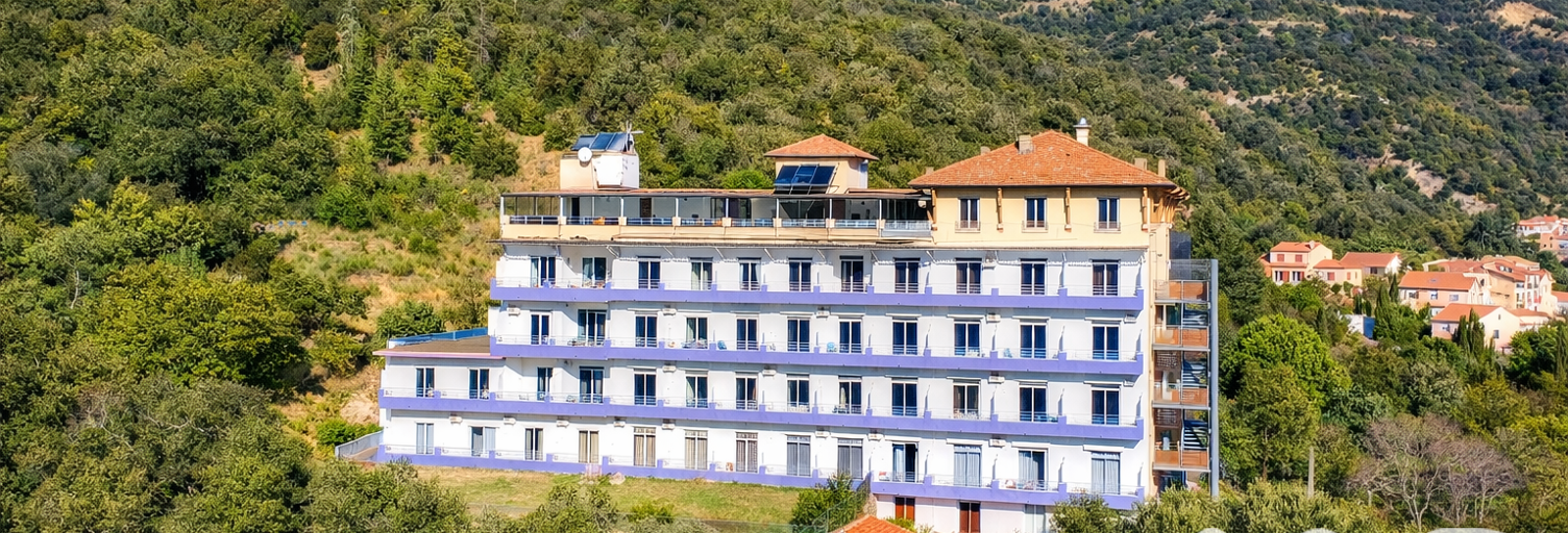 Immeuble  7873 m² à vendre à Montbolo (66110)