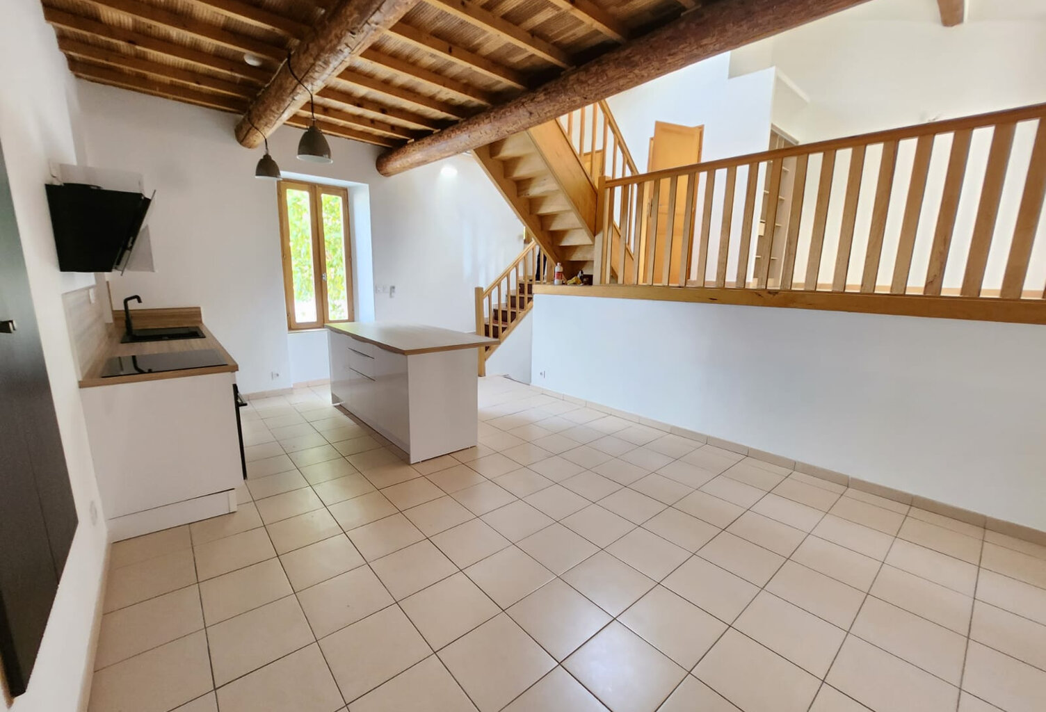 Appartement style loft de 60m2 avec place de parking — photo 1
