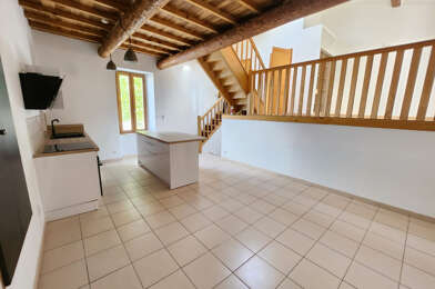 Appartement 3 pièces 890 €