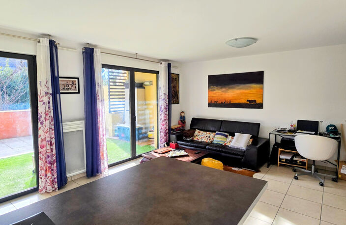Appartement T3 en terrasse   Luynes (13080) — photo 4