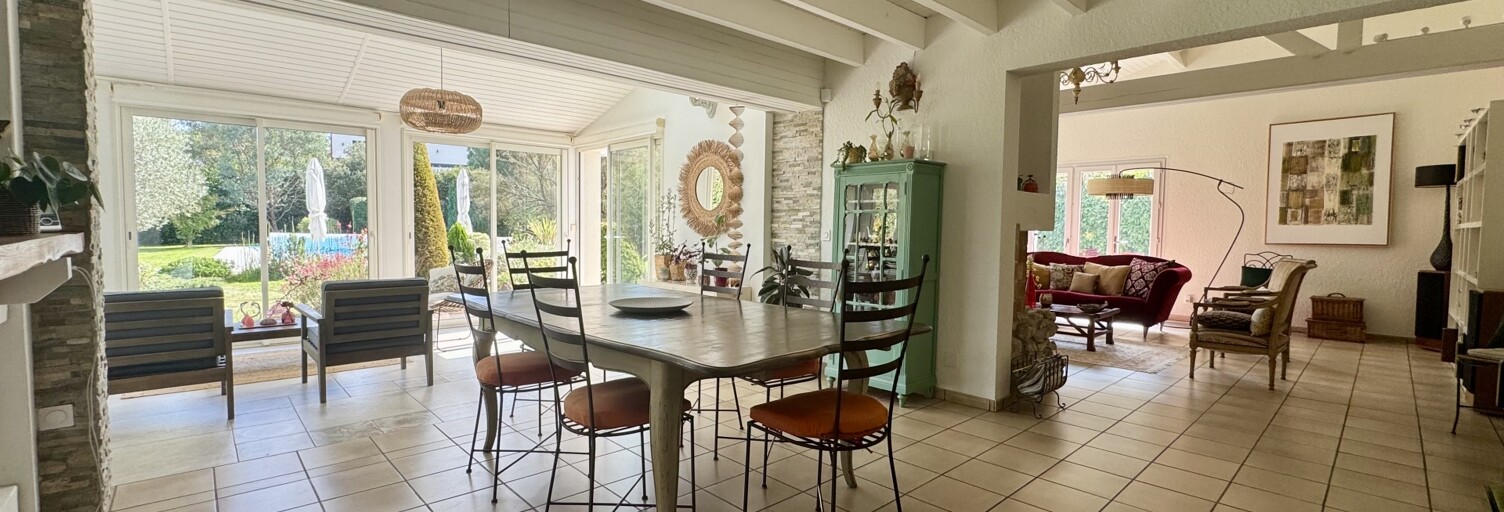 Maison 7 Pièces 200 m² à vendre à Saint-Selve (33650)