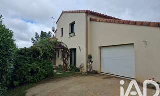 Maison 10 Pièces 242 m² à vendre à Verrières (86410)