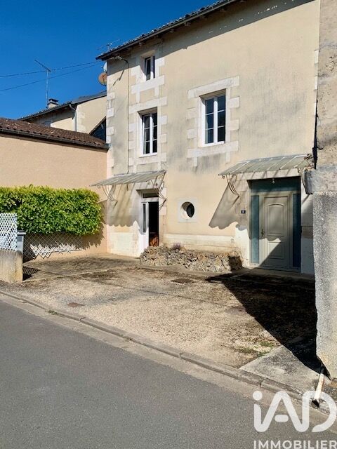 Migne-Auxances - 220m² - 6p. - 4ch.