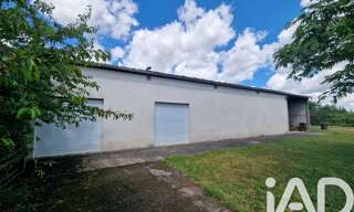 Immeuble  209 m² à vendre à Queaux (86150)