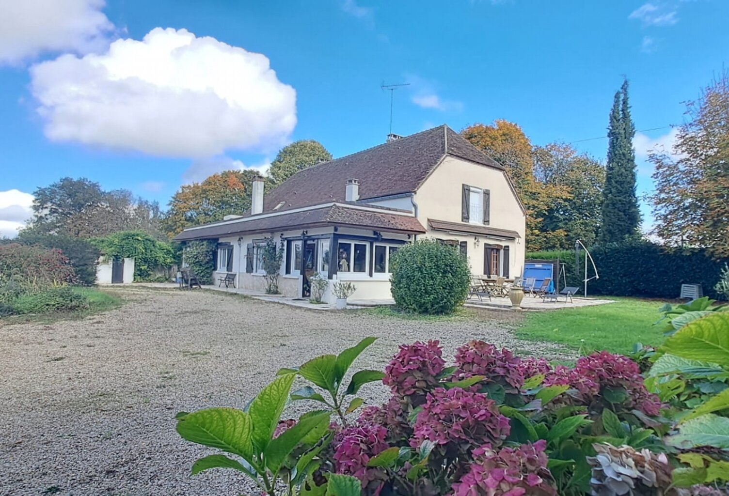 Vente Maison/villa 9 pièces — photo 1
