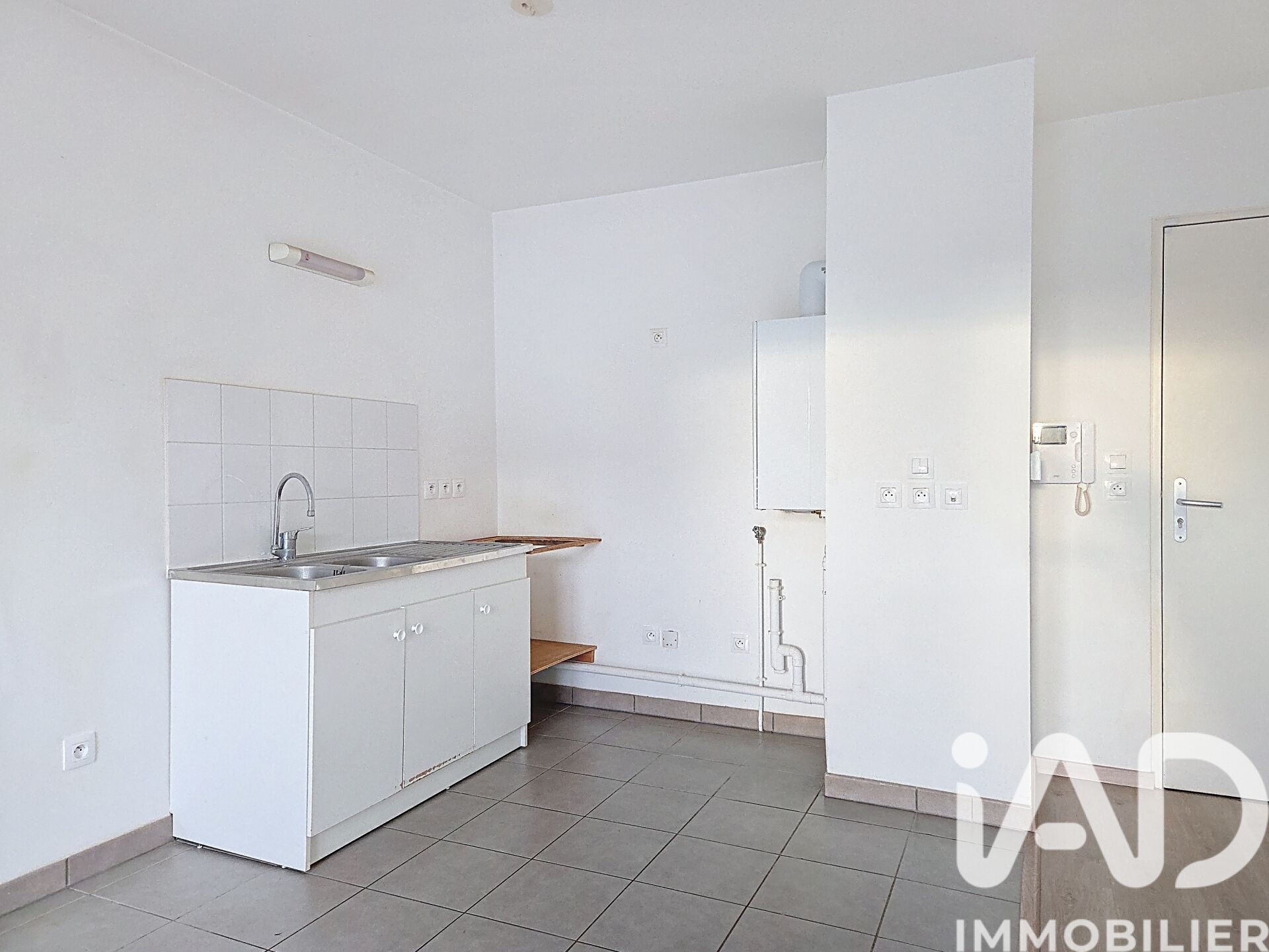Vente Appartement 2 pièces - Photo 2