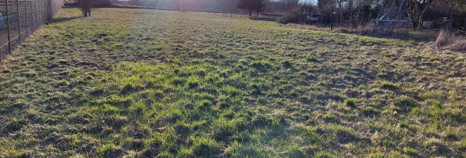 Terrain  1778 m² à vendre à Paris-l'Hôpital (71150)