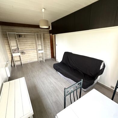 Appartement 1 pièces 710 €