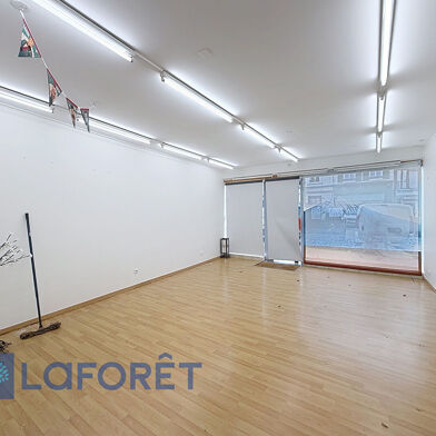 Commerce 2 pièces 675 €