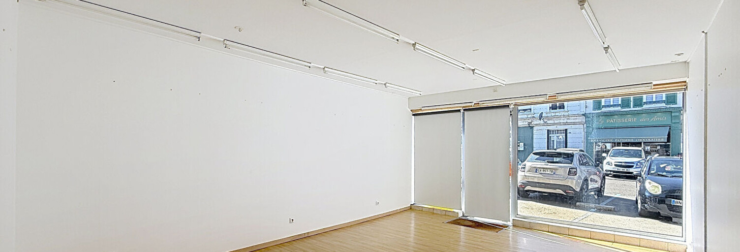 Commerce 2 Pièces 51 m² à louer à Conches-en-Ouche (27190)