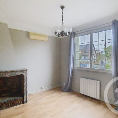 Appartement 3 pièces 1100 €