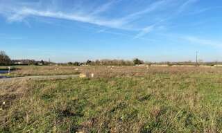 Terrain  686 m² à vendre à Saint-Savinien (17350)