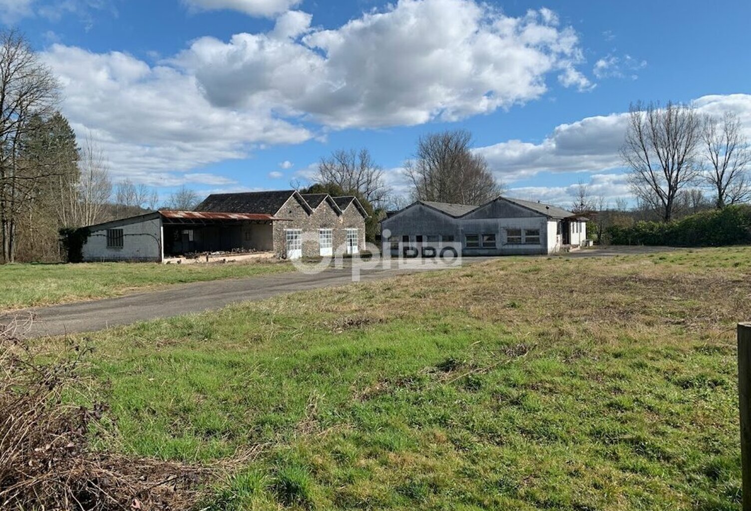 ENTREPOT A VENDRE — photo 1