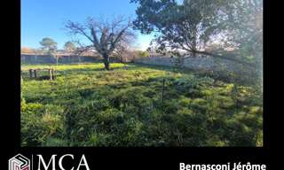 Terrain  775 m² à vendre à Prignac-et-Marcamps (33710)