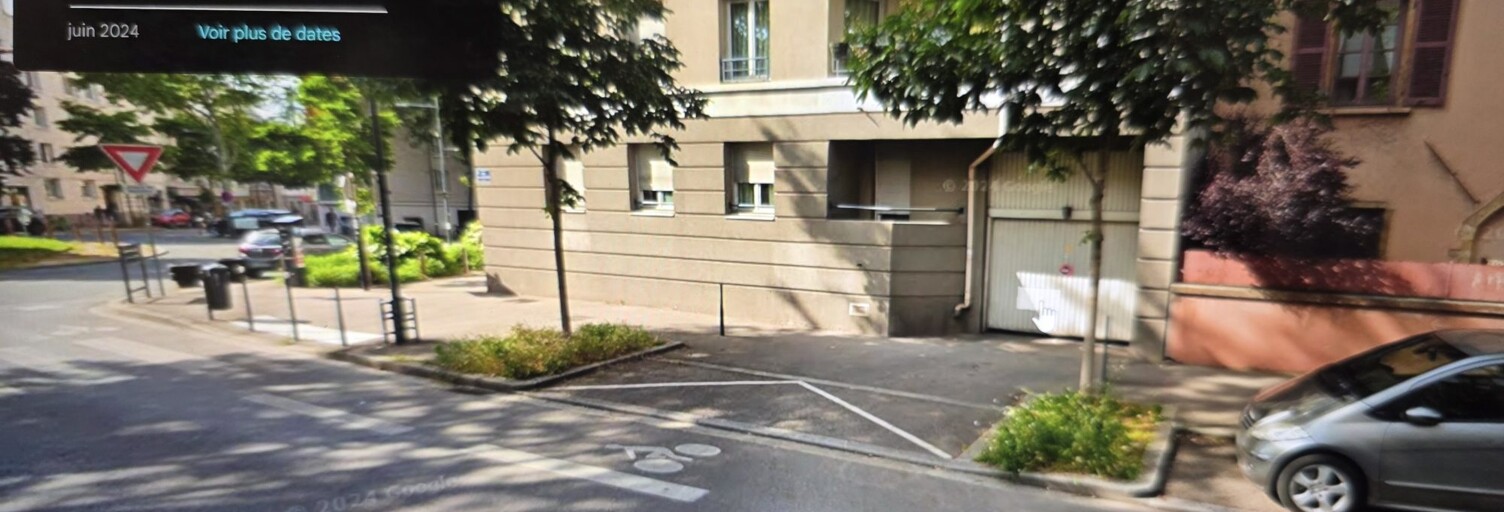 Garage  12 m² à louer à Villeurbanne (69100)