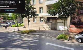 Garage  12 m² à louer à Villeurbanne (69100)