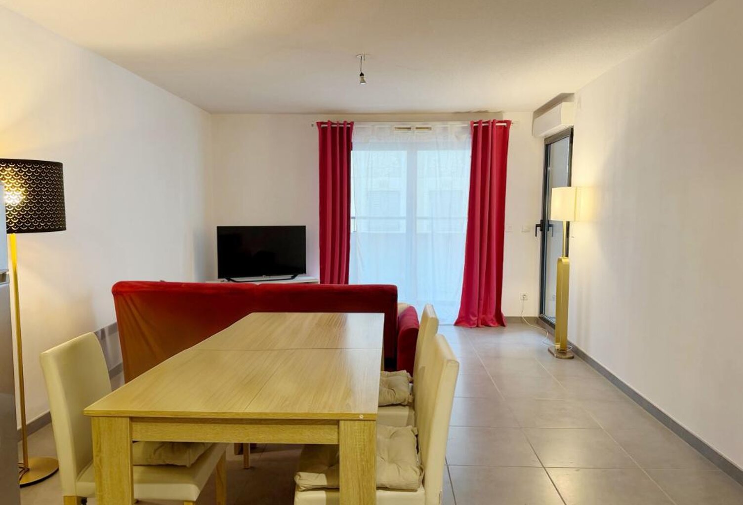 Cannes centre — 2 pièces 42 m² meublé, terrasse — photo 1