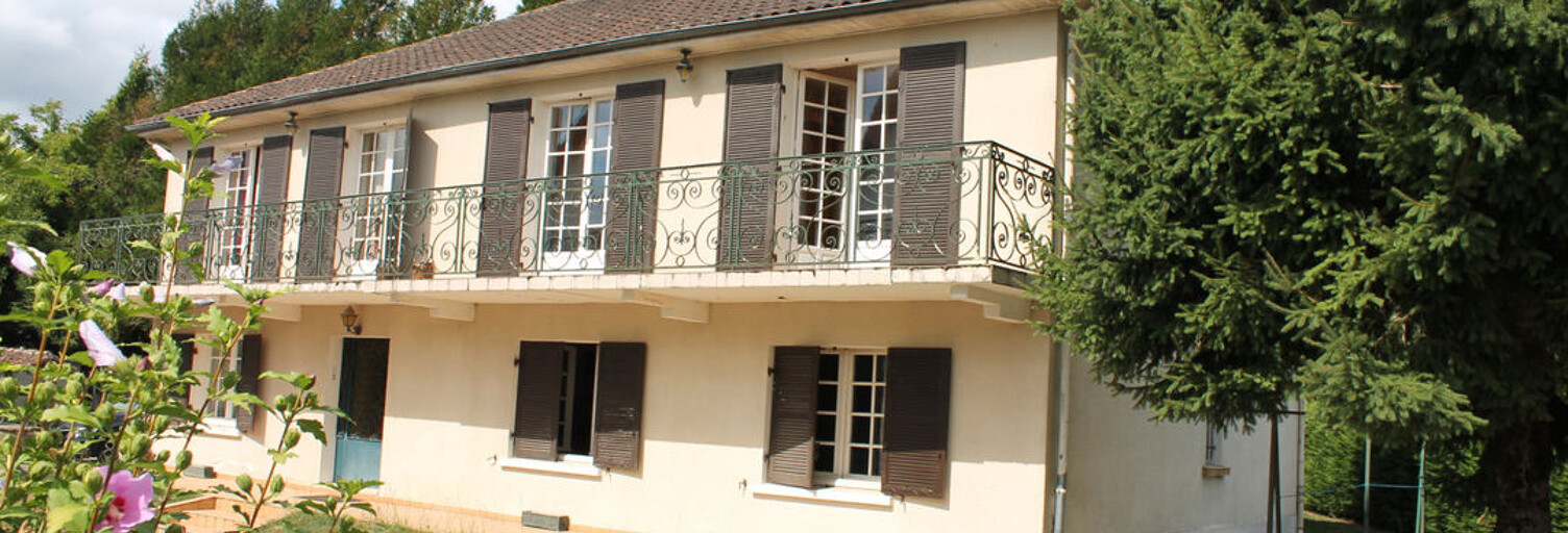 Maison 9 Pièces 200 m² à vendre à Thiviers (24800)