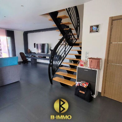 Maison 6 pièces 400000 €