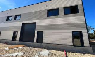 Local industriel  1112 m² à vendre à Signes (83870)