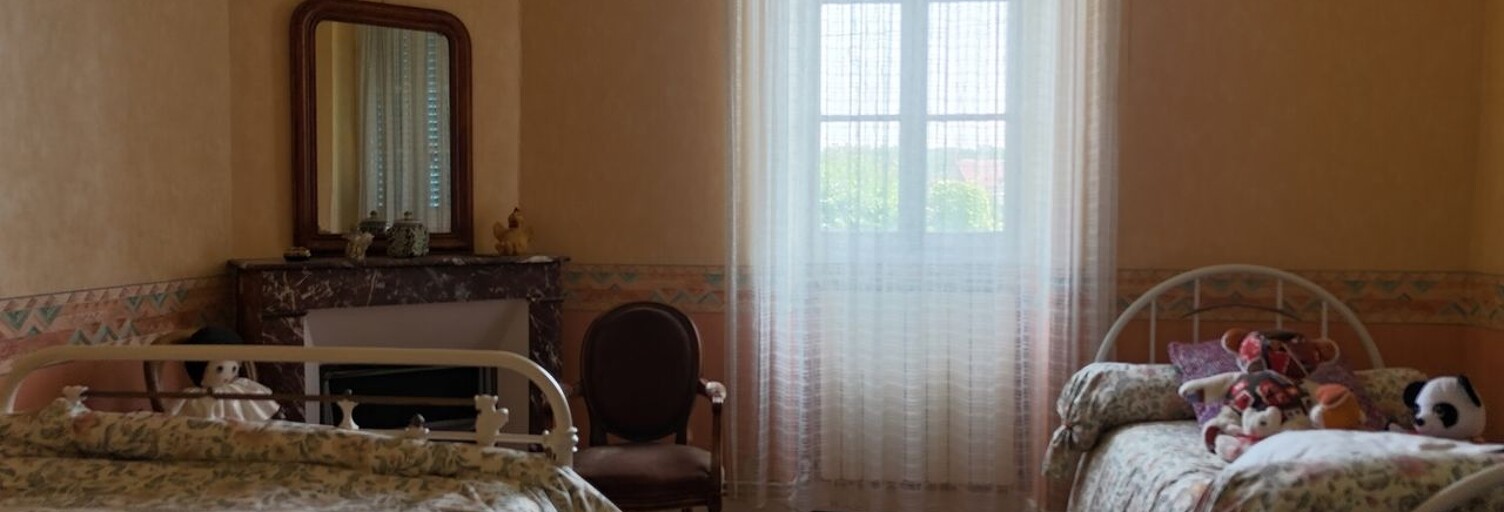 Maison 8 Pièces 200 m² à vendre à Chantelle (03140)