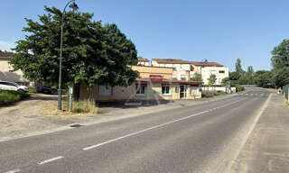 Commerce 4 Pièces 215 m² à vendre à Gimont (32200)