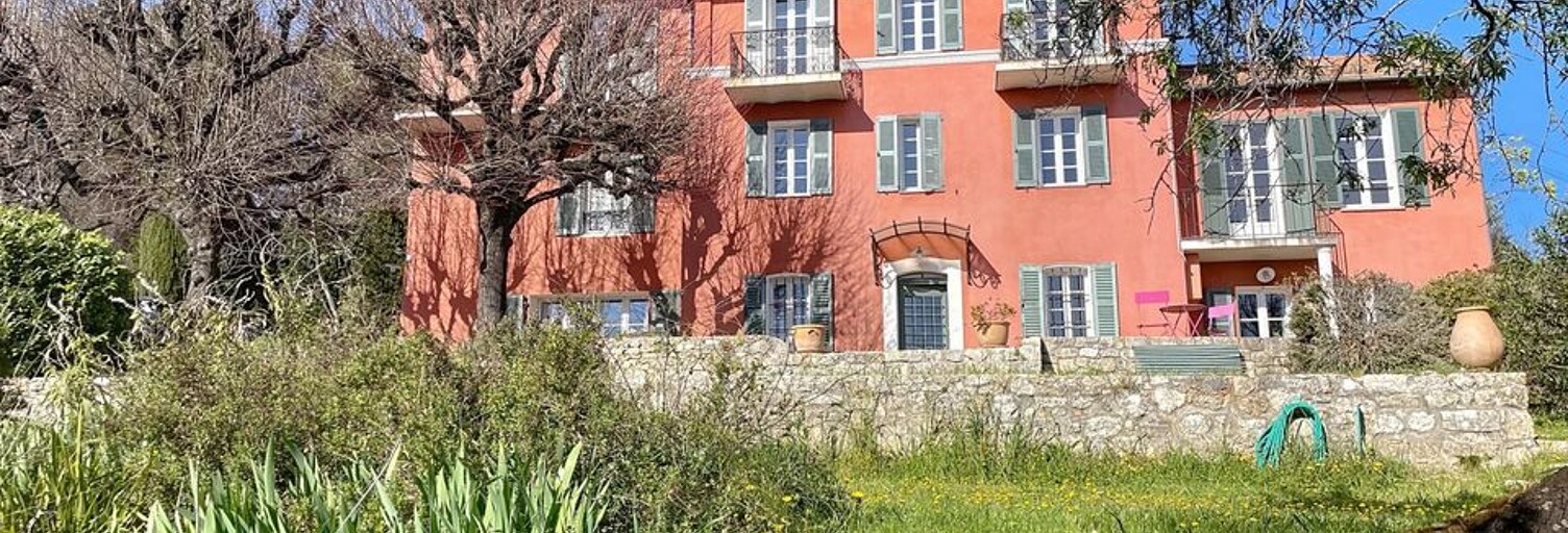 Maison  250 m² à vendre à Châteauneuf-Grasse (06740)