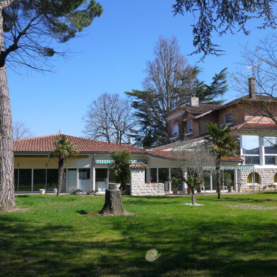 Maison 10 pièces 348000 €