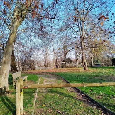 Appartement 4 pièces 230000 €