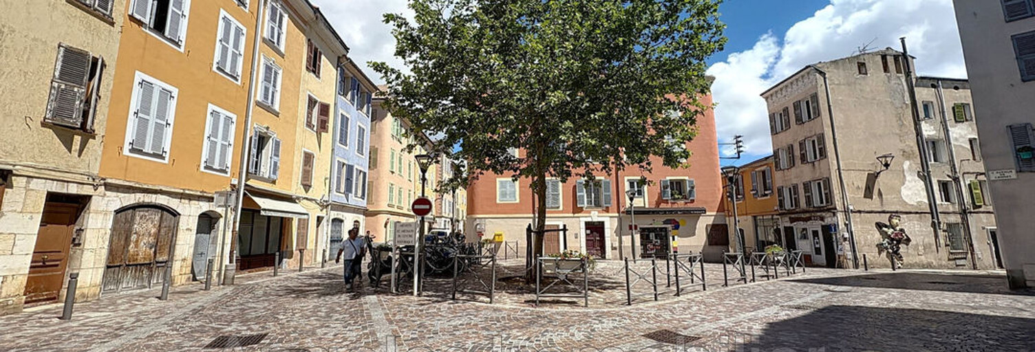 Appartement 8 Pièces 120 m² à vendre à Vallauris (06220)