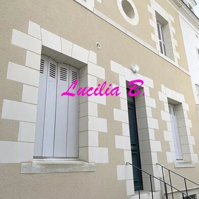 Maison 6 pièces 1400 €