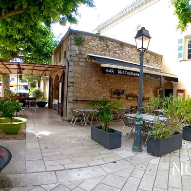 Commerce  220000 €