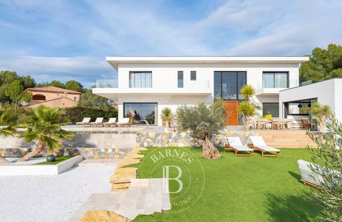 VILLA CONTEMPORAINE – VUE MER – PRESTATIONS HAUT DE GAMME – 4 SU — photo 4