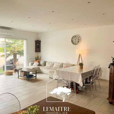 Maison 3 pièces 275600 €