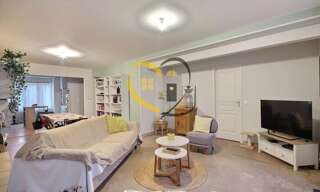 Immeuble  298 m² à vendre à Saint-Martin-d'Auxigny (18110)