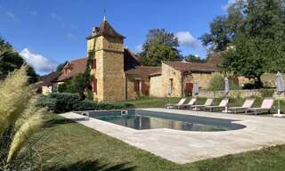 Maison 13 Pièces 326 m² à vendre à Cazals (46250)