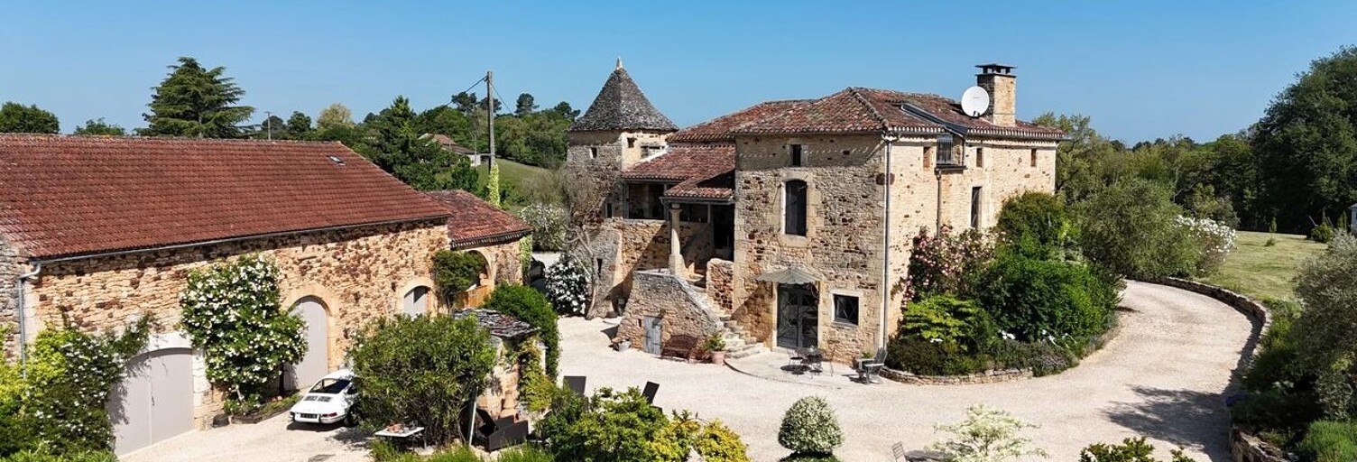 Maison 10 Pièces 310 m² à vendre à Villefranche-du-Périgord (24550)