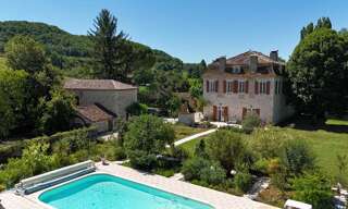 Maison 18 Pièces 639 m² à vendre à Montcuq-en-Quercy-Blanc (46800)