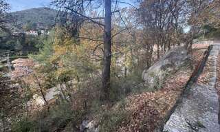 Terrain  1600 m² à vendre à Tourrette-Levens (06690)