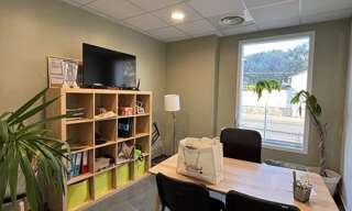 Commerce 3 Pièces 70 m² à louer à Nîmes (30900)