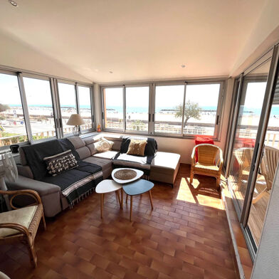 Appartement 3 pièces 890 €