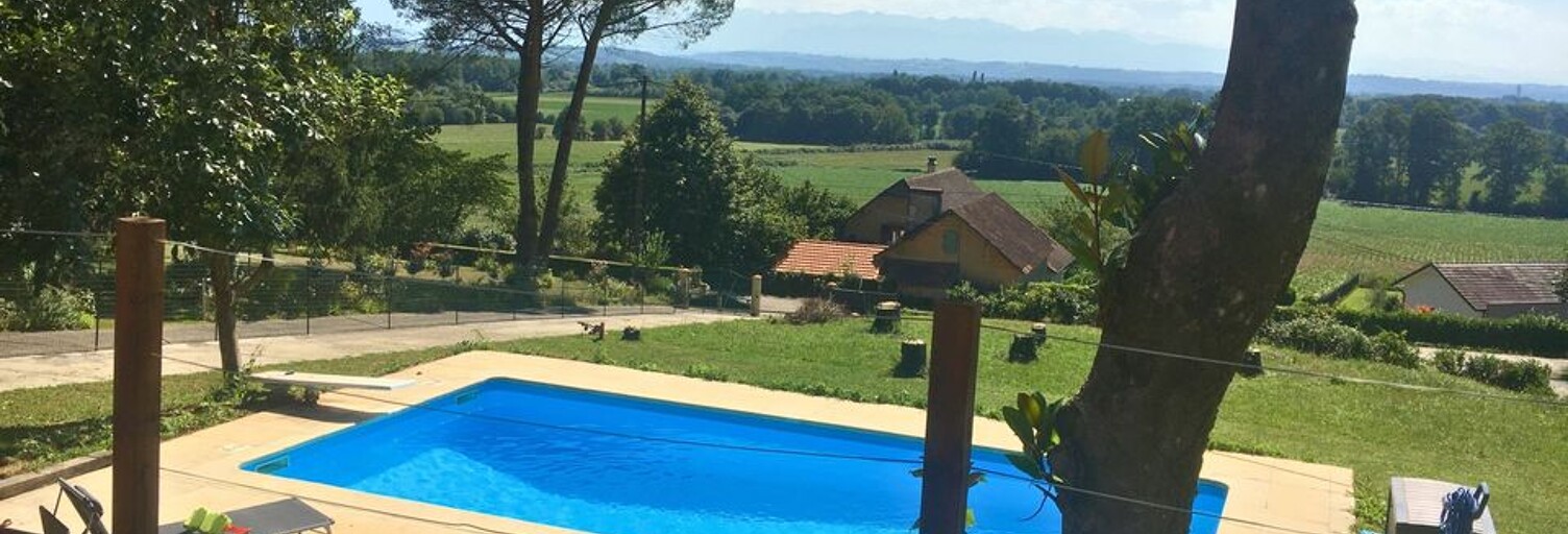 Maison 7 Pièces 246 m² à vendre à Serres-Morlaàs (64160)