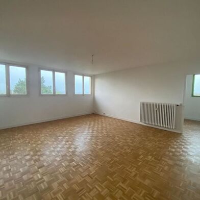 Appartement 3 pièces 730 €