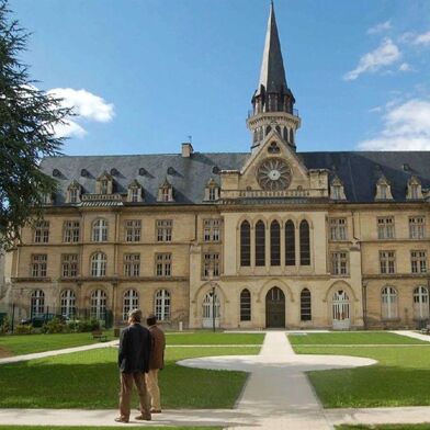 Appartement 5 pièces 699000 €