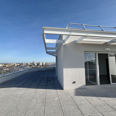 Appartement 4 pièces 1716 €