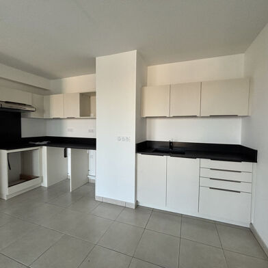 Appartement 4 pièces 1216 €