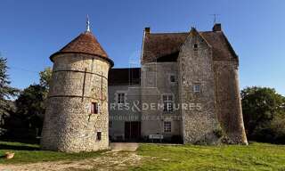 Commerce 5 Pièces 203 m² à vendre à Neuillay-les-Bois (36500)