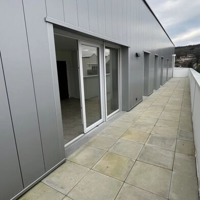 Appartement 5 pièces 1170 €