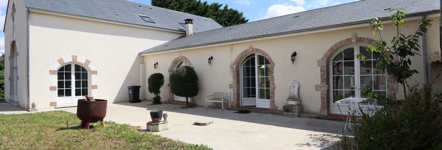 Maison 8 Pièces 113 m² à vendre à Bazoches-les-Gallerandes (45480)